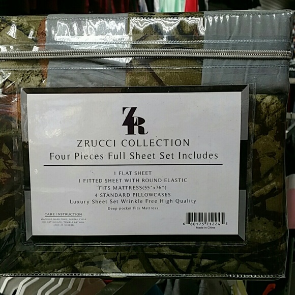 Zrucci Collection Sheet Full with 2 extra pillows - Picture 2 of 2